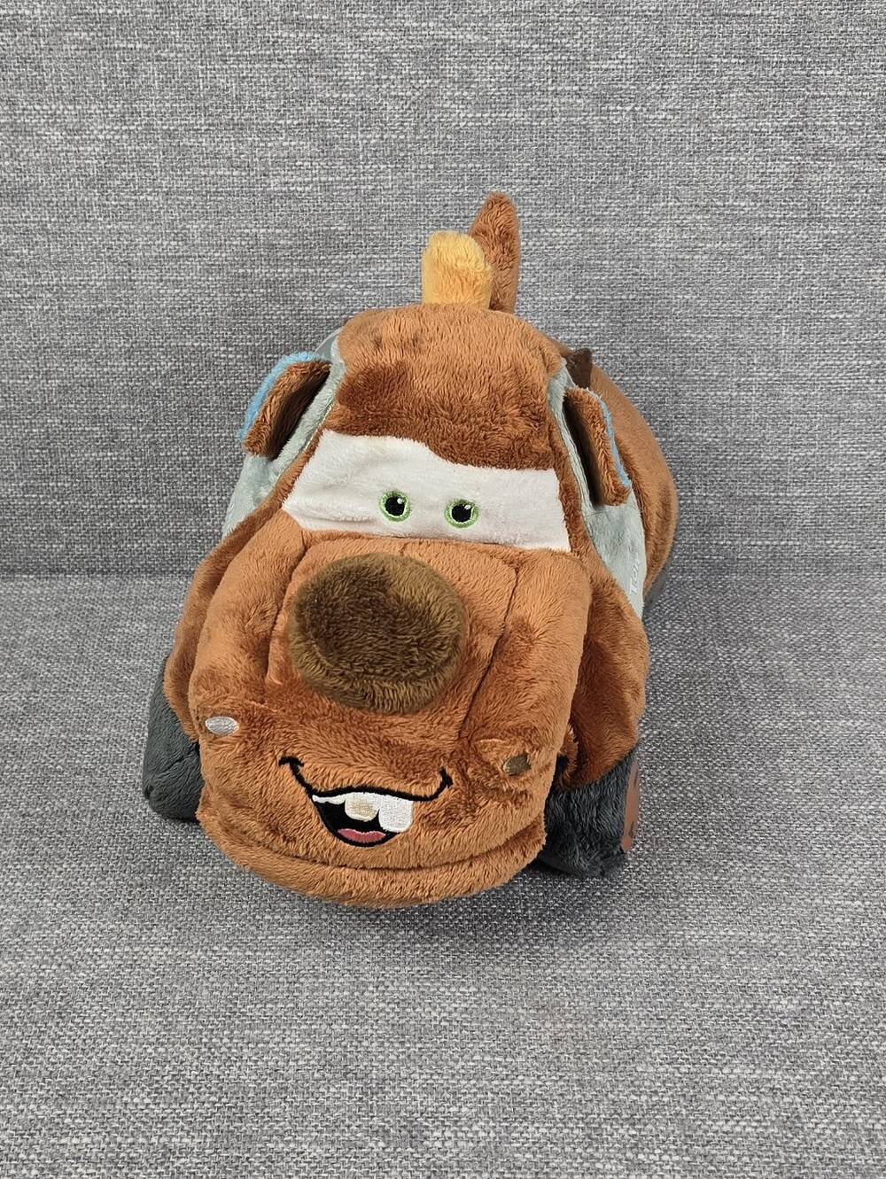 Disney Pixar Cars 2 Tow-Mater Pillow Pets Pee-Wees